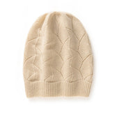 Gorro de punto calado con hojas de cachemira 100%