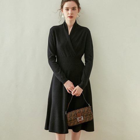 V-neck Midi A-line Cashmere Wrap-up Crossover Waist-length Dress Cashmere Life V-neck Midi A-line Cashmere Wrap-up Crossover Waist-length Dress Cashmere Life