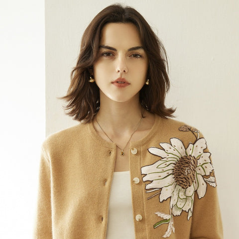 Women's  Crew Neck Floral Button-Up Embroidered Knitted Sweater Cardigan