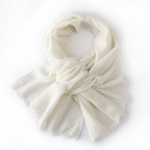 Soft Winter Wrap 100% Cashmere Buff con bordes festoneados para mujeres