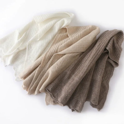 Soft Winter Wrap 100% Cashmere Buff con bordes festoneados para mujeres
